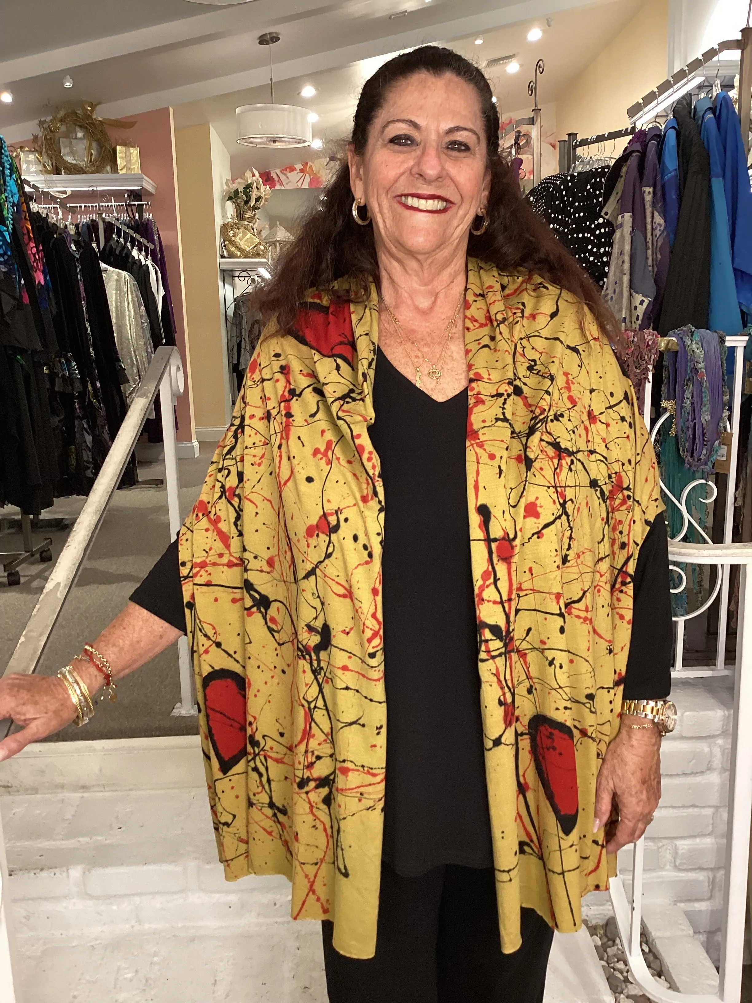 SCARF- HEARTS MUSTARD